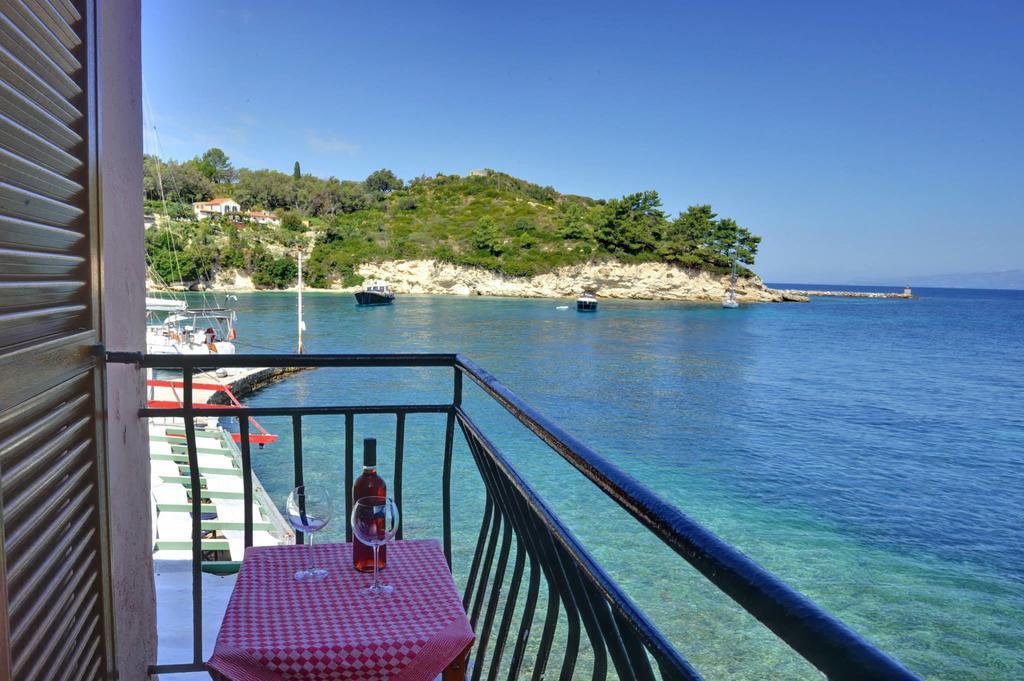 Mermaid Cottage Longos  Экстерьер фото